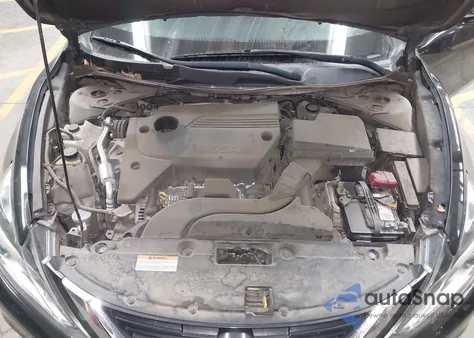 2018 Nissan Altima 2.5 S z USA, uszkodzony, nr VIN 1N4AL3AP5JC299161